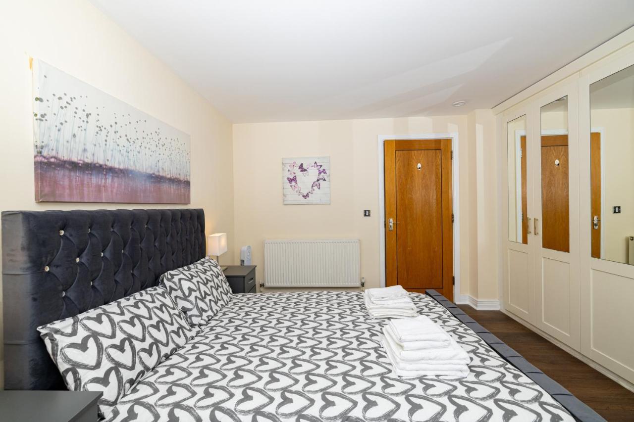 Two Bed Near Canary Wharf Appartement *
