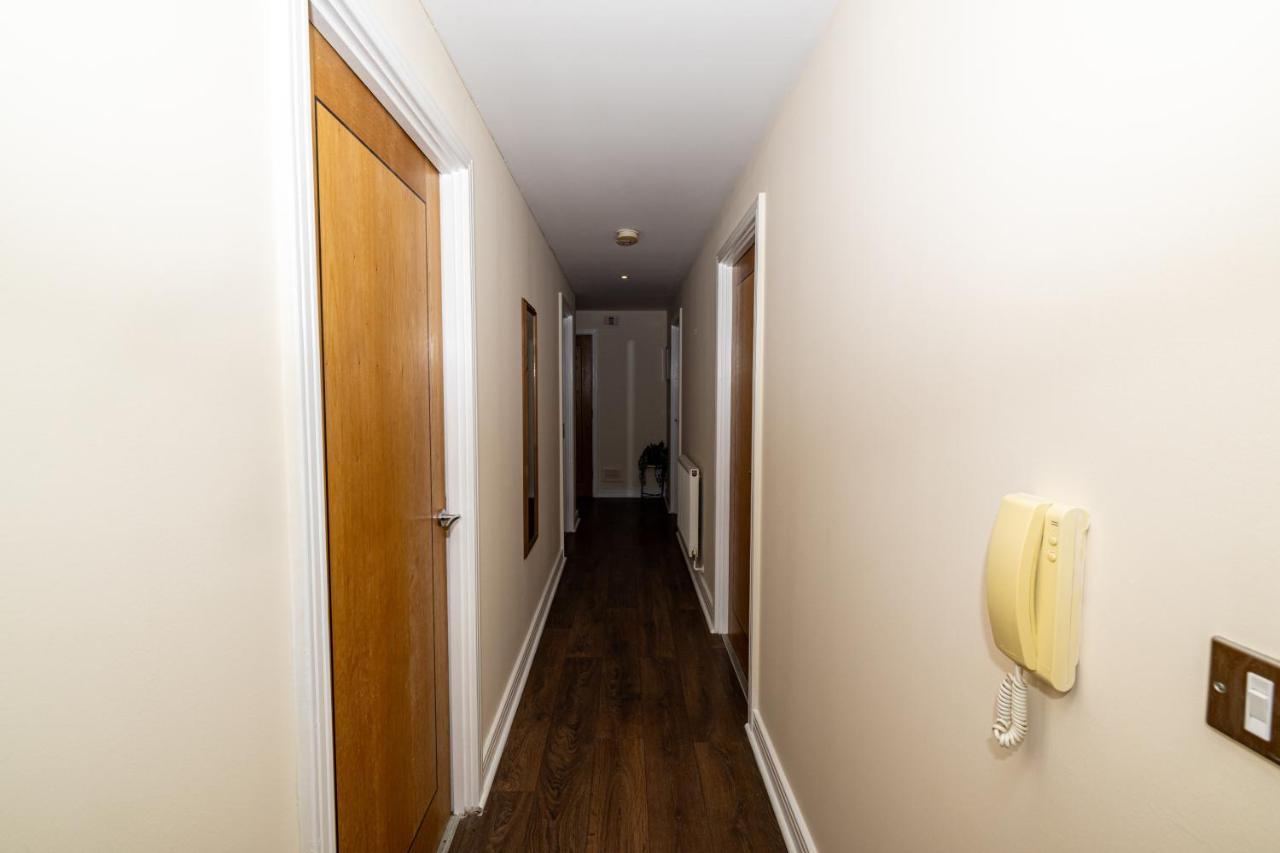 Two Bed Near Canary Wharf Appartement *
